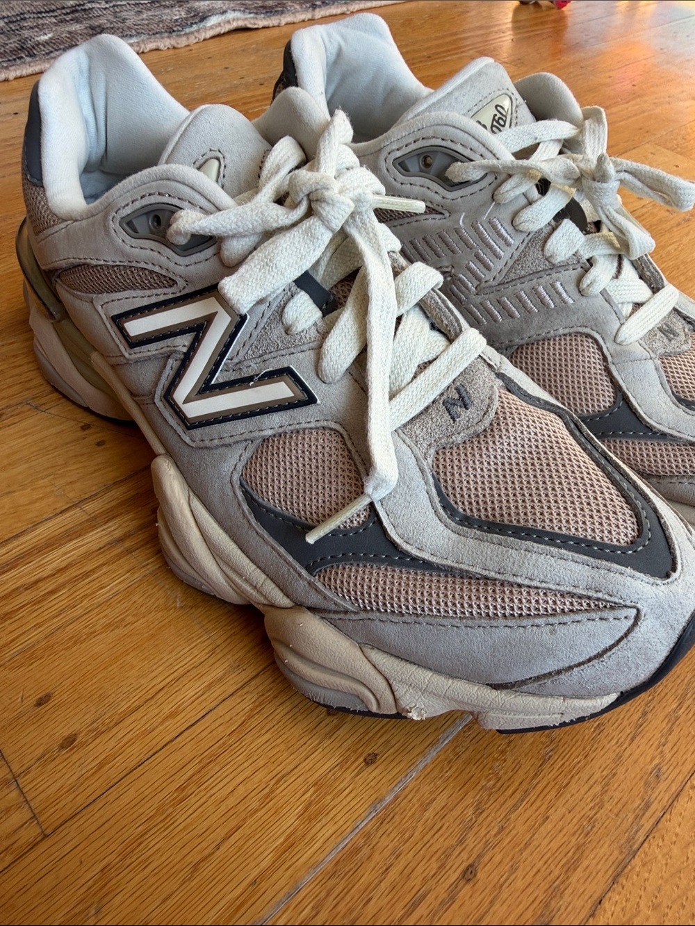 New Balance 9060 - Picture 10 of 11